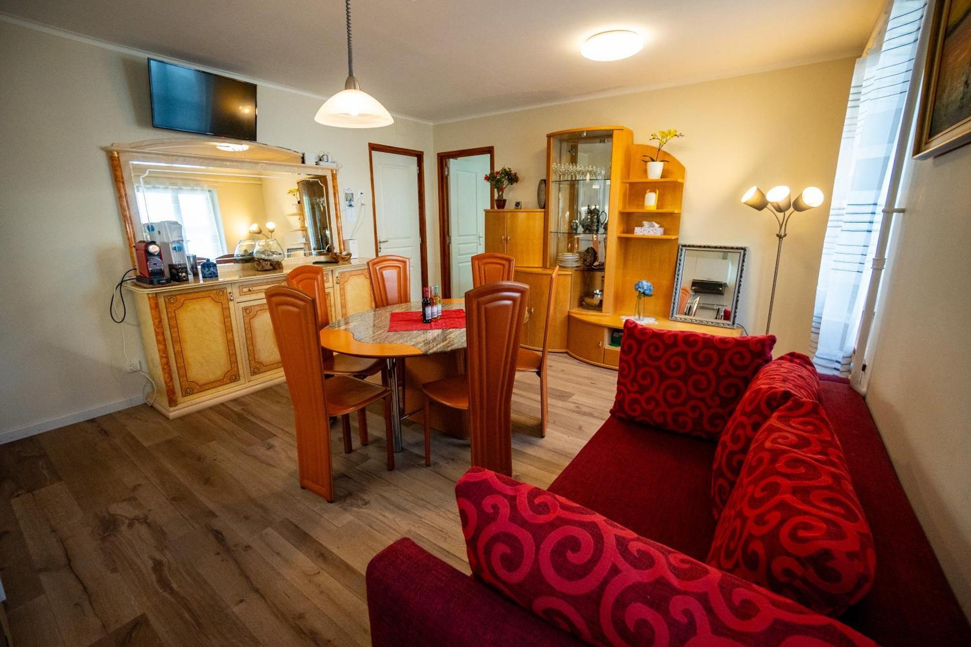 Gemuetliche Wohnung Mit Terasse Und Feuerstelle Lengnau Exteriér fotografie